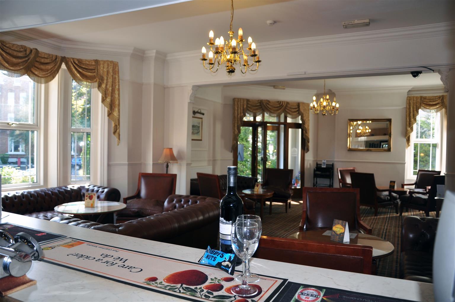 Montague Hotel Μπόρνμουθ Εξωτερικό φωτογραφία